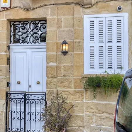 Charming With Stunning Views In By 360 Estates Birgu